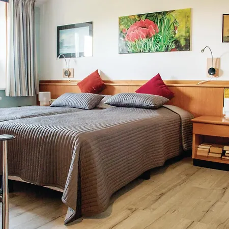 Two-Bedroom Apartment 0 in Hohen Wieschendorf