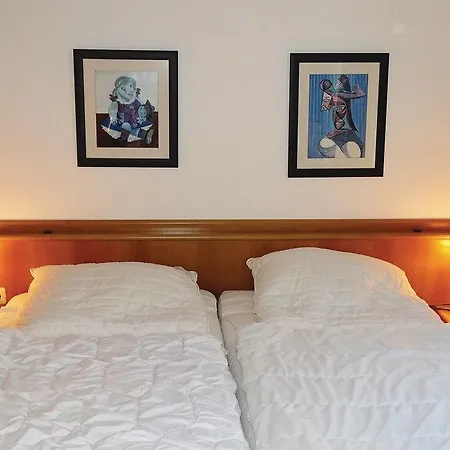 Apartment Apt, 3 *
