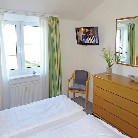 Two-Bedroom Apartment 0 in Hohen Wieschendorf